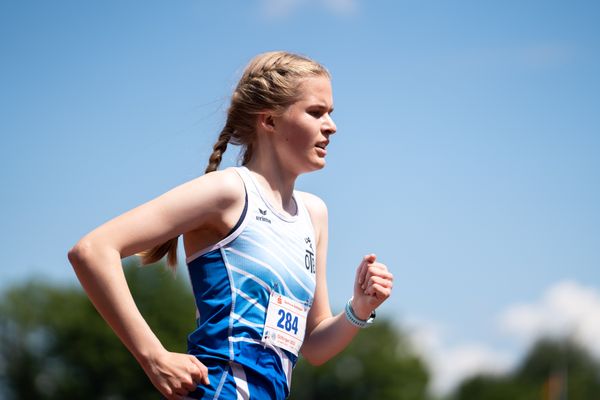 Annika Klezath (OTB Osnabrueck) ueber 3000m am 03.07.2022 waehrend den NLV+BLV Leichtathletik-Landesmeisterschaften im Jahnstadion in Goettingen (Tag 1)